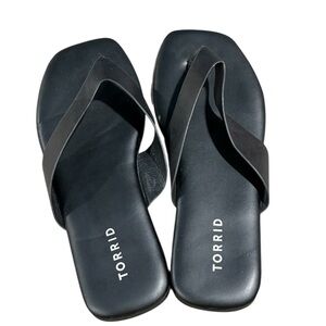 Torrid Square Toe Thong Flop Flops Sandals Size 7.5 WW